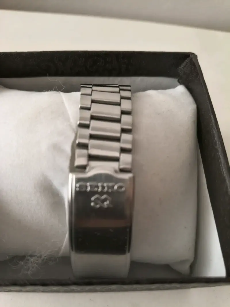 Reloj automático de acero inoxidable Seiko 5 - 4