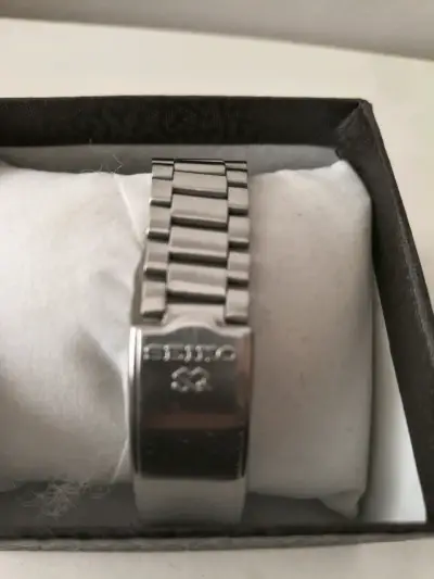 Reloj automático de acero inoxidable Seiko 5 - miniatura 4