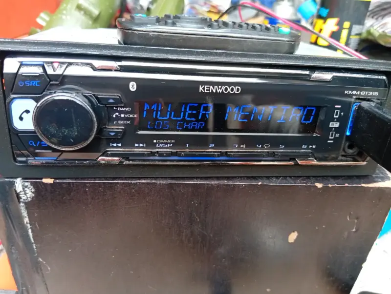 Radio para auto Kenwood con Bluetooth y control remoto - 4