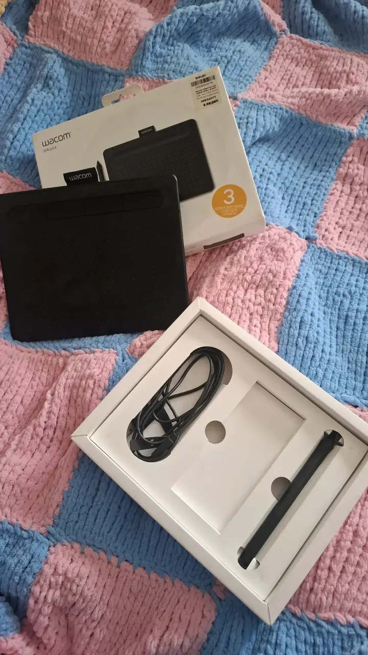 Tableta gráfica Wacom Intuos con lápiz - 5