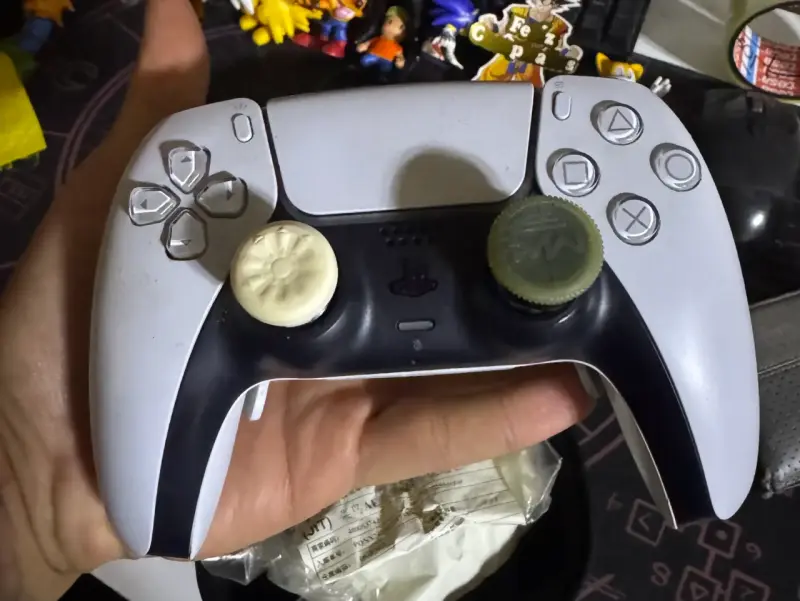 Mando PS5 Scuf sticks magneticos - 1