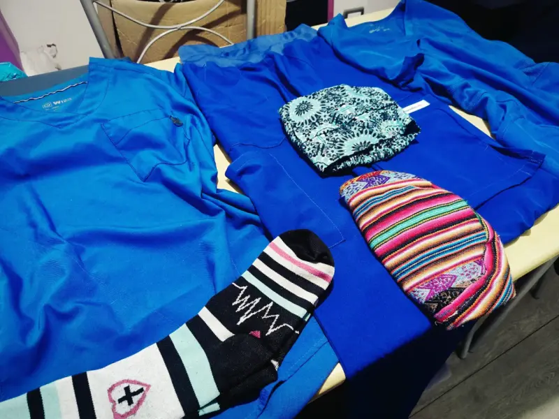 Uniforme médico azul (rey) para mujer - 4
