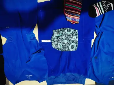 Uniforme médico azul (rey) para mujer - miniatura 5