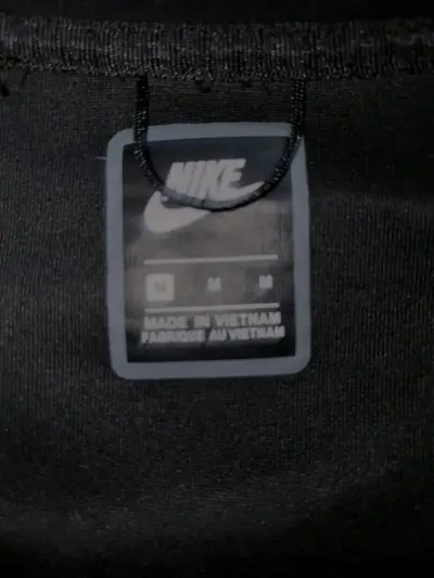Polerón Nike tech negro con capucha y cierre - miniatura 3