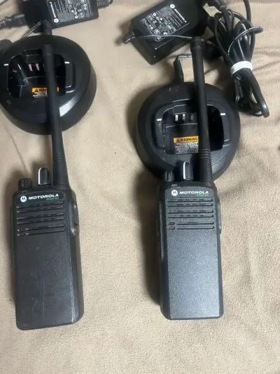 Radios de comunicación Motorola Ep350 VHF - miniatura 3
