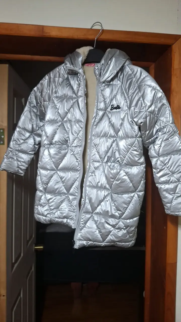 Chaqueta plateada acolchada para niña talla 10. - 1