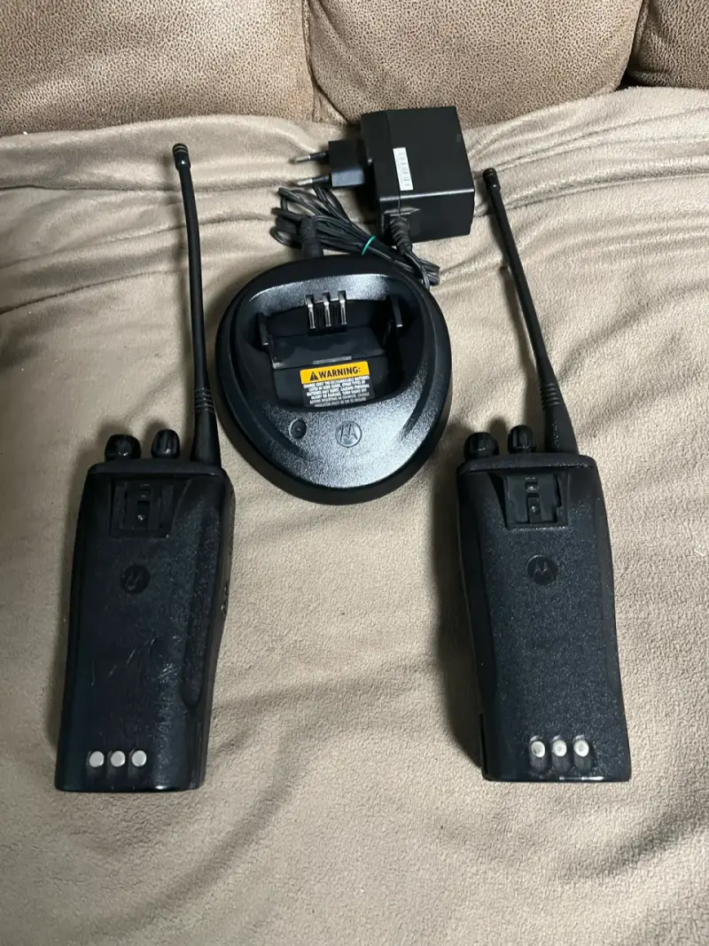 Radios Motorola EP450s con cargador - 2