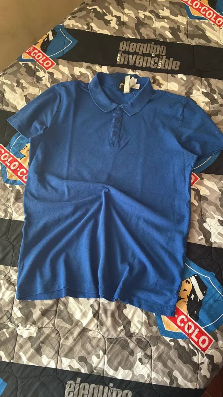 Polera polo azul para hombre