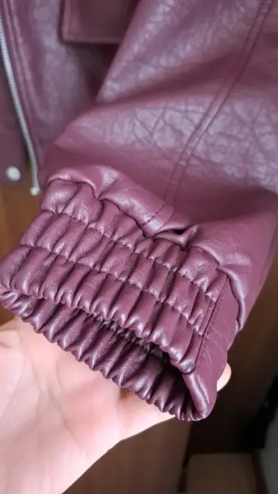 Chaqueta de cuero sintético burdeos para mujer - miniatura 4