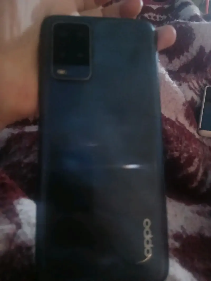 Smartphone Samsung y Oppo en buen estado - 4