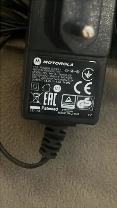 Radio Motorola EP450s con cargador - miniatura 5