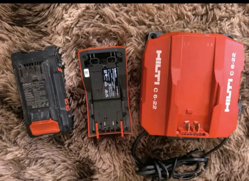 Cargador y batería Hilti C 6-22 - 2