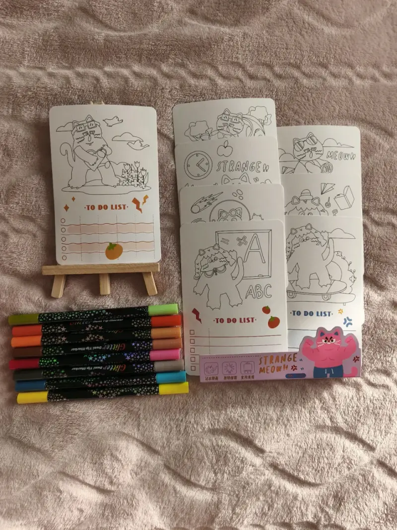 Set de blocs de notas y marcadores coloridos - 1