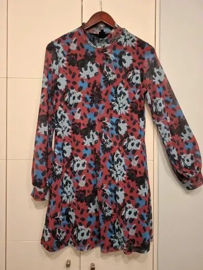 Vestido floral  de manga larga - miniatura 1