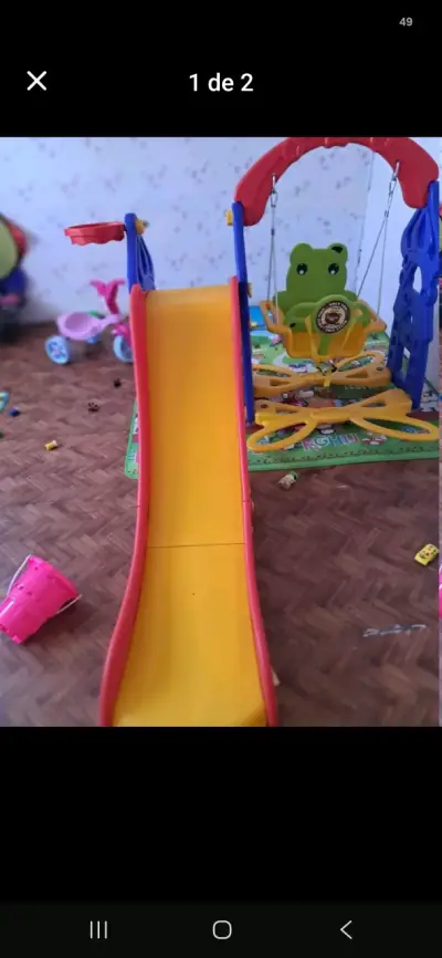 Tobogán infantil con columpio y diseño de rana - miniatura 1