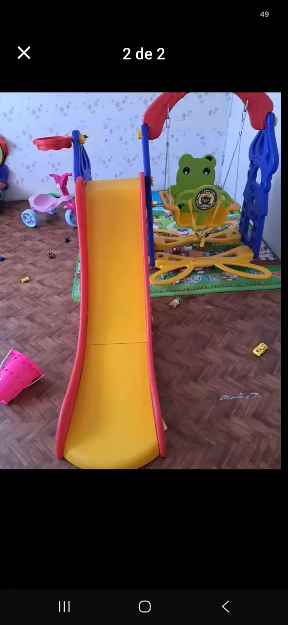 Tobogán infantil con columpio y diseño de rana - 2