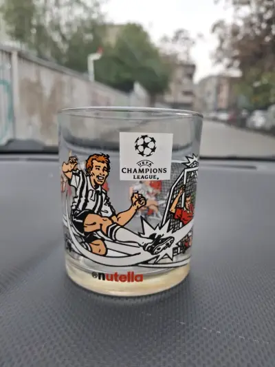 Vaso de colección UEFA Champions League Nutella - miniatura 1