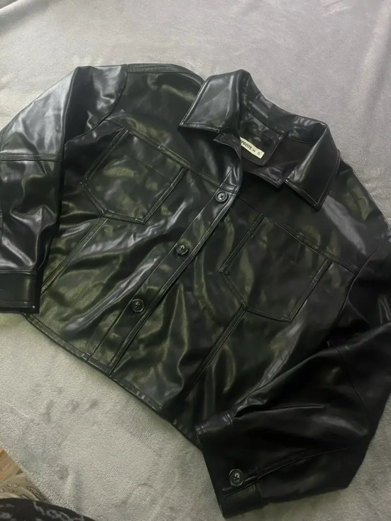Chaqueta de cuero sintético negra para mujer - 2