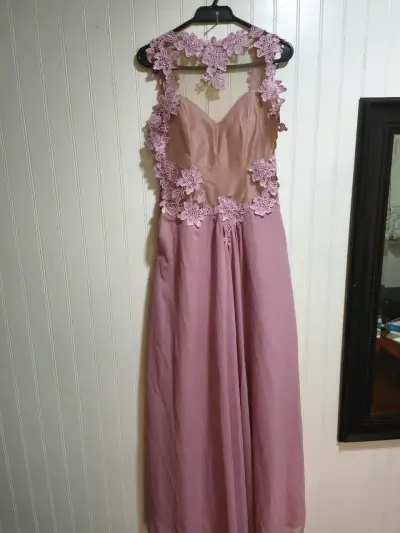 Vestido de encaje negro elegante con top a juego - miniatura 6