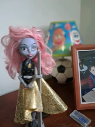Monster high - miniatura 1