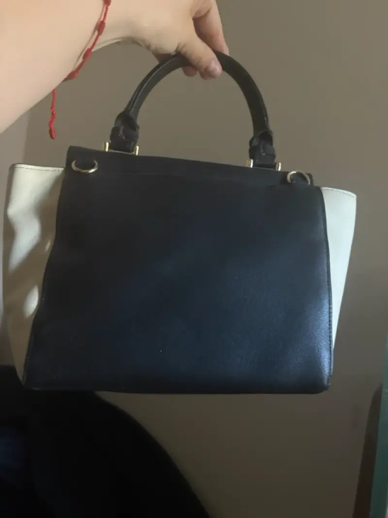 Cartera mediana blanco y negro elegante - 1