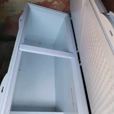Congelador horizontal doble puerta en buen estado - miniatura 3