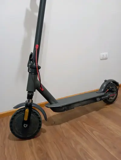 Scooter eléctrico plegable - miniatura 1