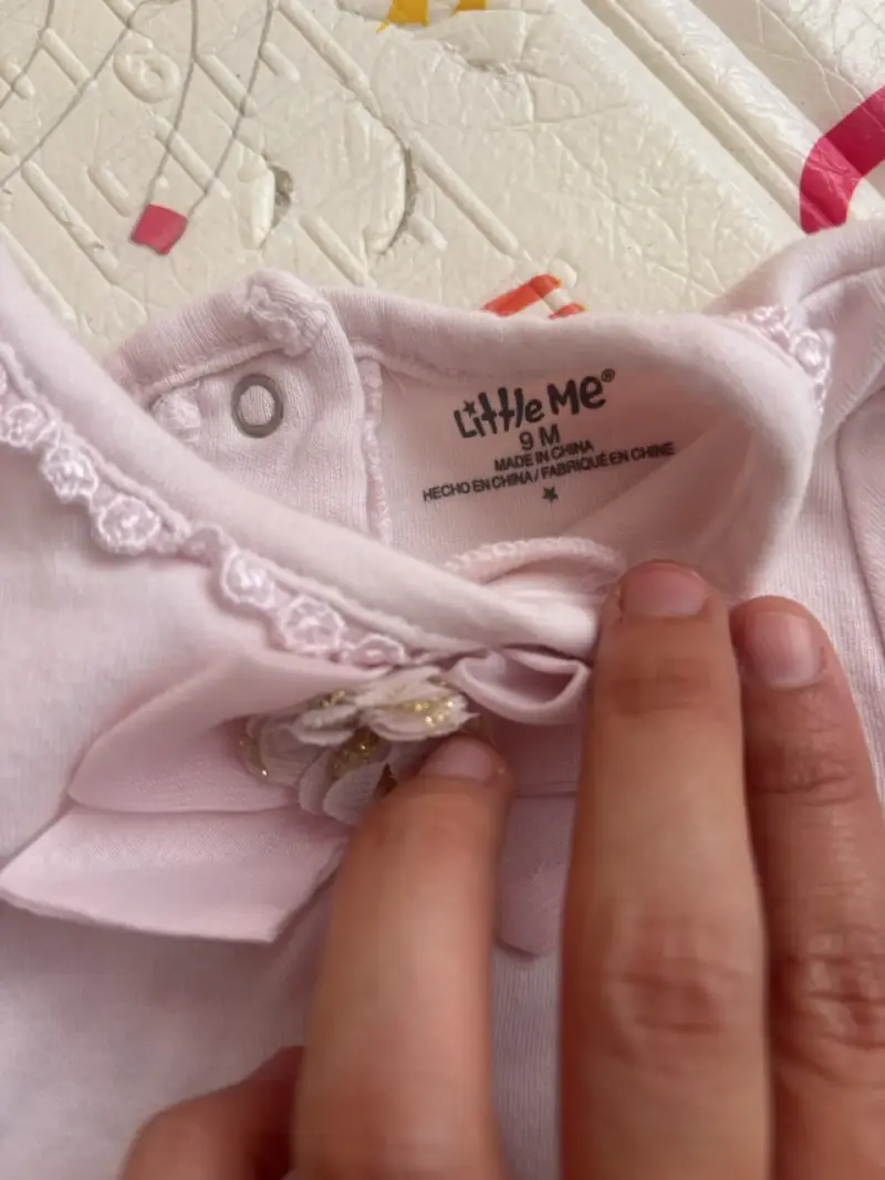 Vestido polera bebé rosa con lazo y flores - 2