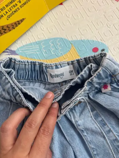 Falda de mezclilla short para niña - miniatura 2