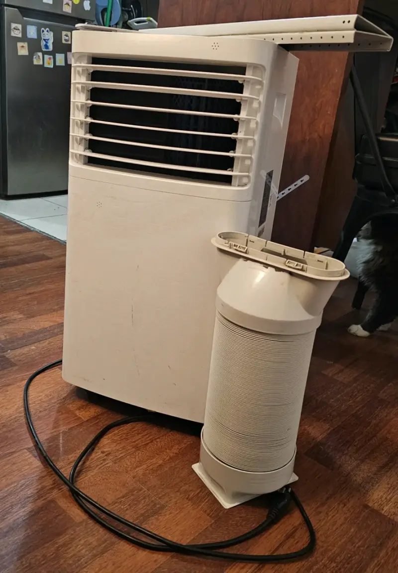 Aire acondicionado portátil TCL TAC-12CHPA/RPS - 1