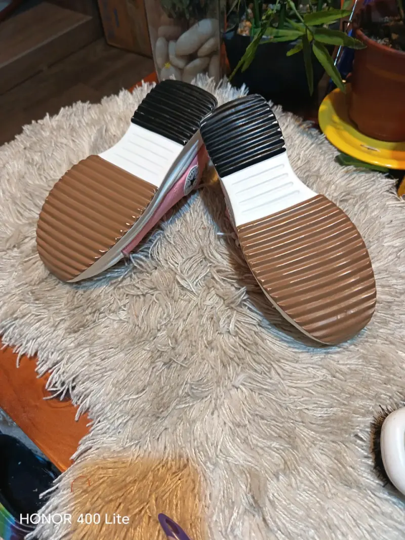 Zapatillas rosadas de lona estilo casual - 6