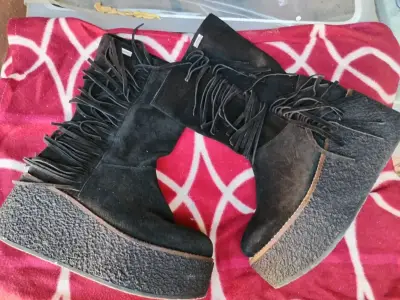 Botas negras con flecos de plataforma - miniatura 2