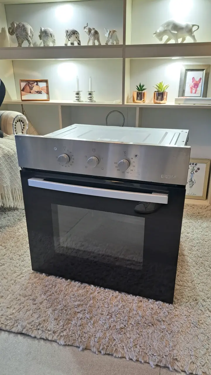 Horno empotrable de acero inoxidable con perillas - 5