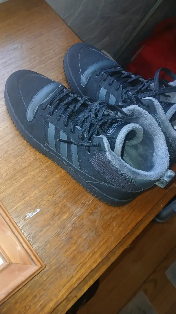 Zapatillas deportivas negras con forro interior - 3