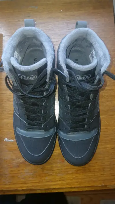 Zapatillas deportivas negras con forro interior - miniatura 4