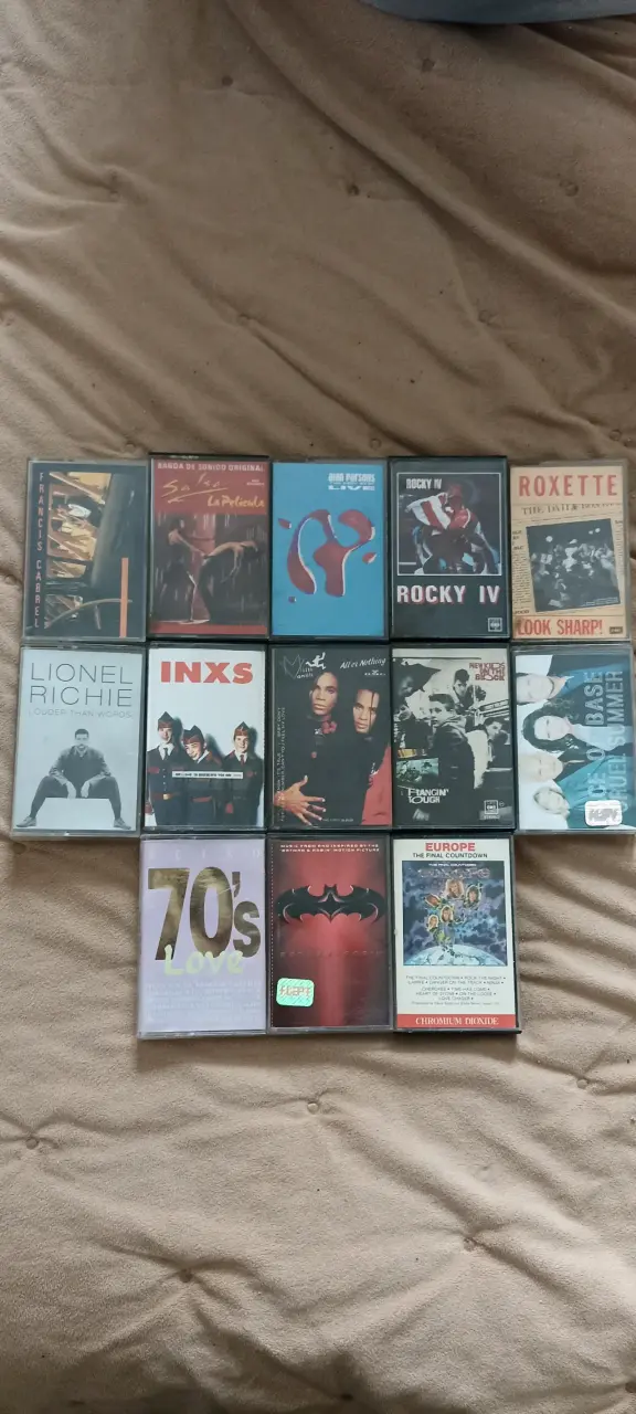 Colección de cassettes de música variada - 1