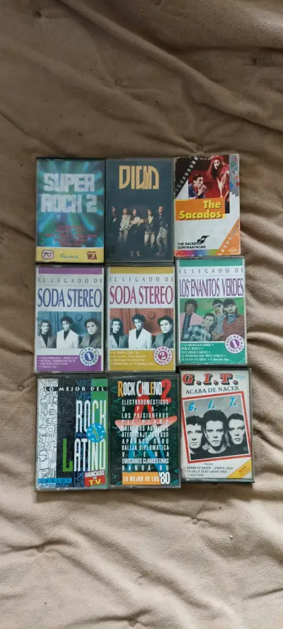 Colección de Cassettes de Rock Latino y Chileno - miniatura 1