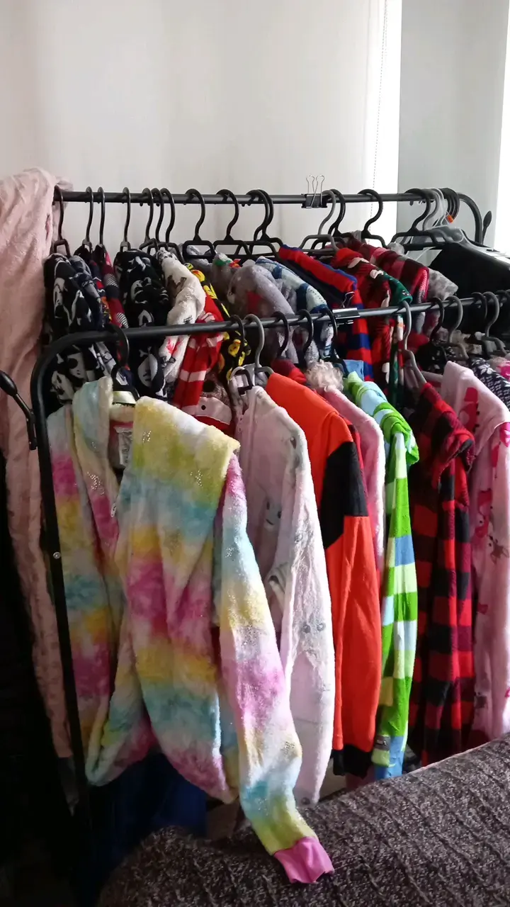 Lote de 25 pijamas para invierno. - 2