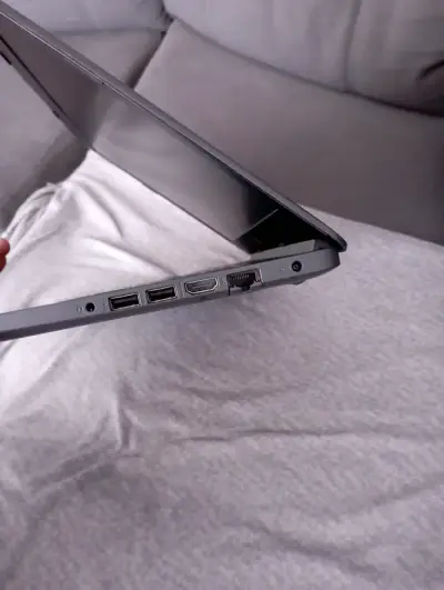 Notebook HP con pantalla de 14 pulgadas y Windows 10 - miniatura 4