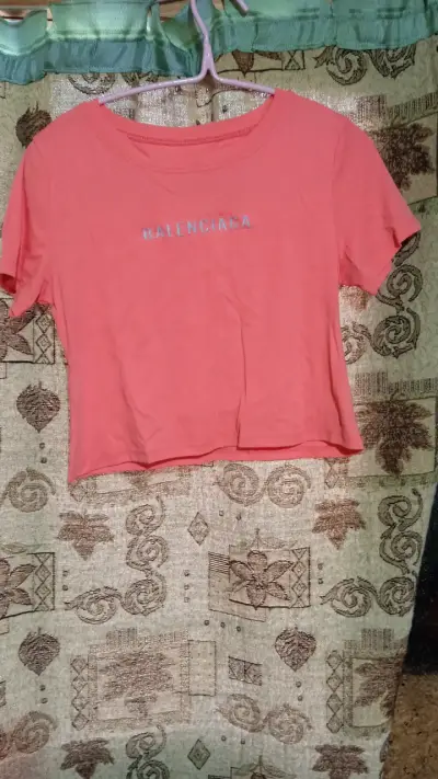 Polera roja Levi's para mujer - miniatura 2