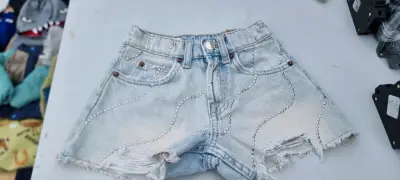 Shorts de mezclilla con tachas para niñas Zara - miniatura 1