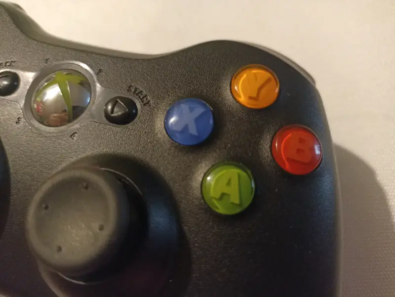 Control inalámbrico para Xbox 360 en buen estado - 2
