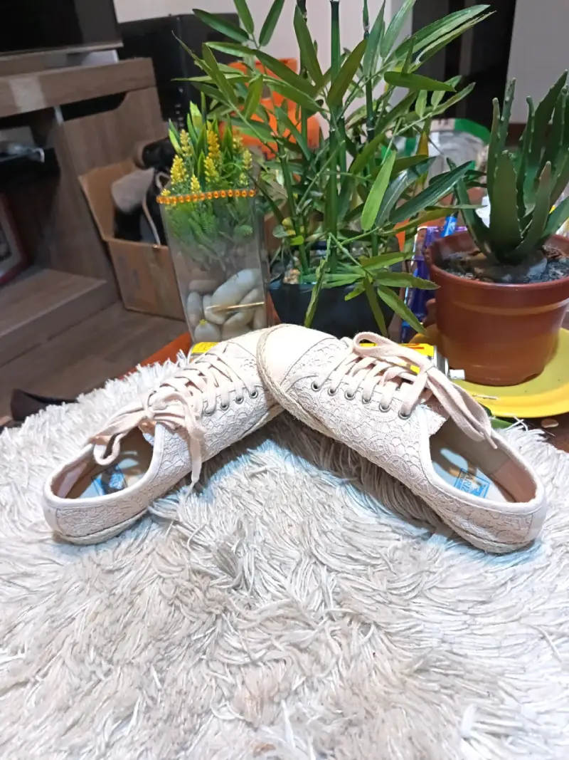 Zapatillas de encaje rosa claro para mujer - 4
