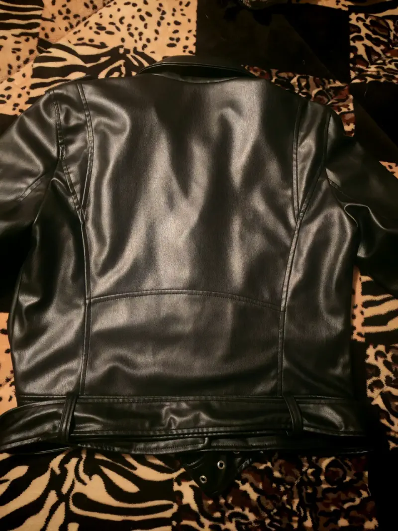 Chaqueta de cuero sintético negra Zara con cinturón - 4