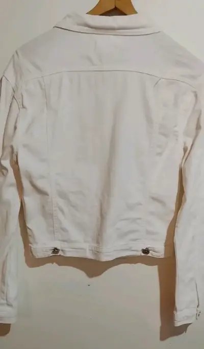 Chaqueta de piel sintética beige con forro de borrego - miniatura 6