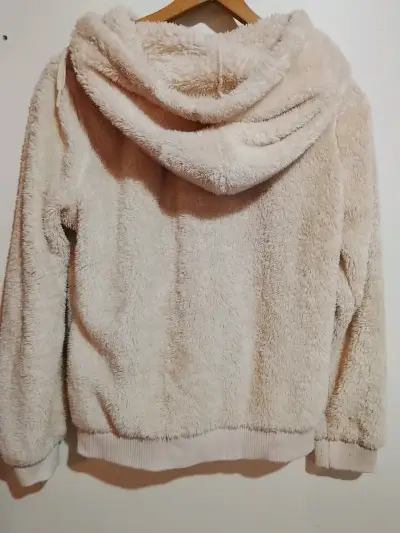 Chaqueta de piel sintética beige con forro de borrego - miniatura 9