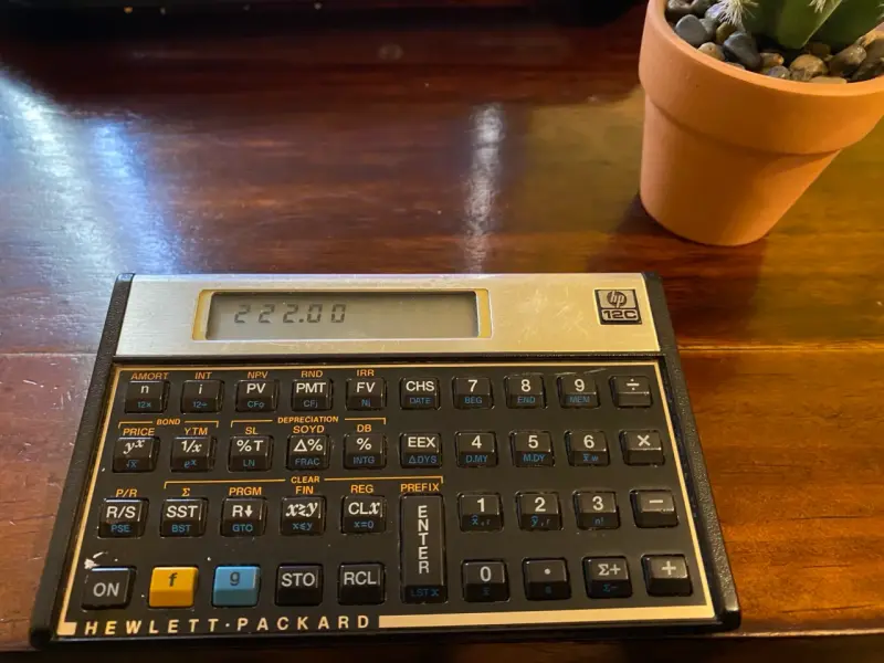 Calculadora financiera HP 12C en buen estado