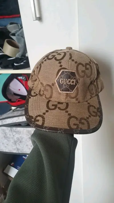 Gorra Gucci beige con logo GG - miniatura 1