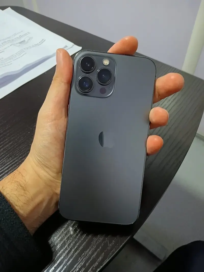 iPhone 13 Pro Max 256GB en buen estado - 3