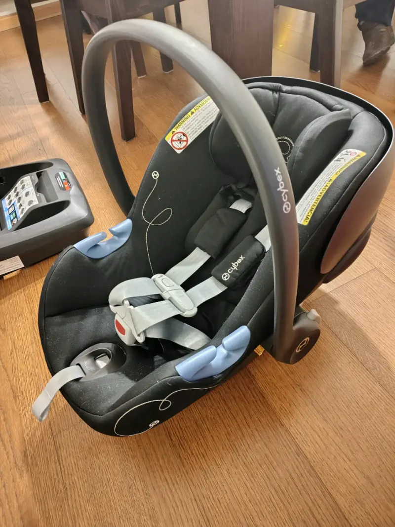 Silla de Auto para Bebé Cybex con Base - 3